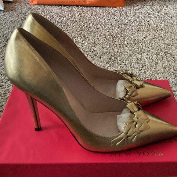 Kate Spade gold heels - Picture 6 of 10